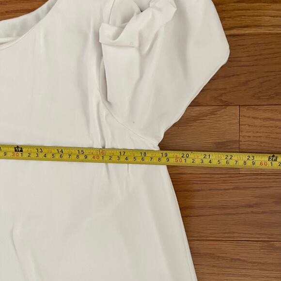 Susana Monaco Tunic Top Womens Medium White Lagenlook Minimalist Classic Basic - Picture 6 of 7
